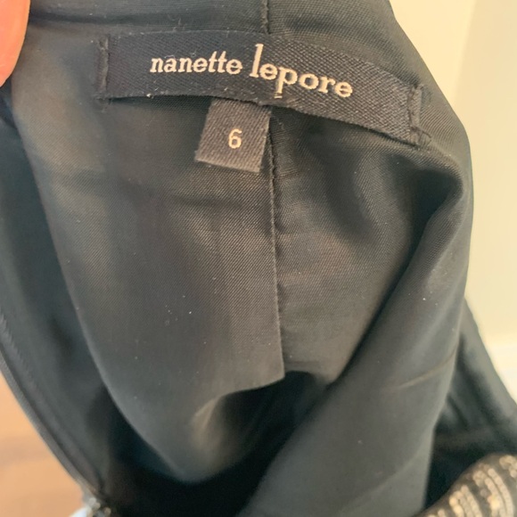 Black and white tweed pencil skirt by Nanette Lepore - Picture 3 of 3